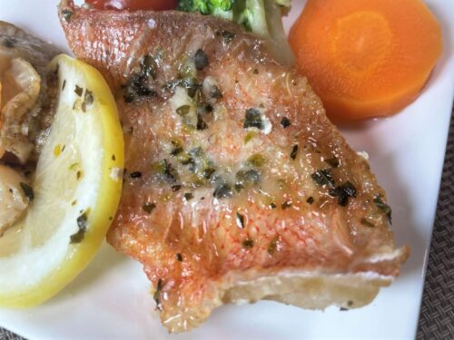 FIT FOOD HOME魚介のポワレ香草バターソース赤魚
